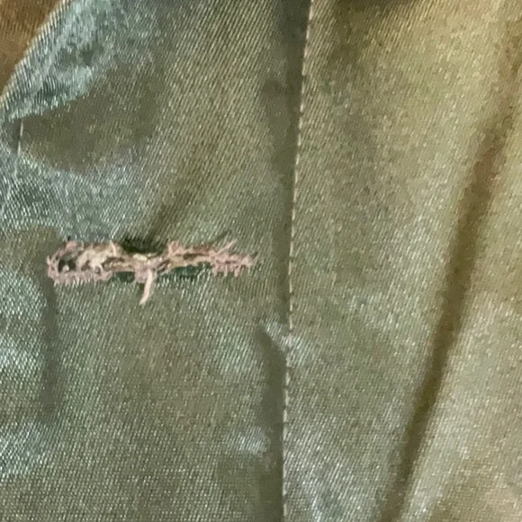 Timber King green large jacket. Has some wear but still a lot of use. Small snag - Picture 3 of 11
